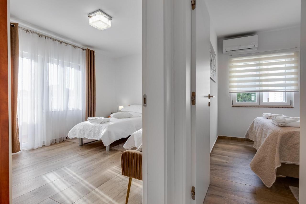 Elegant Two Bedroom Apartment Zadar Buitenkant foto