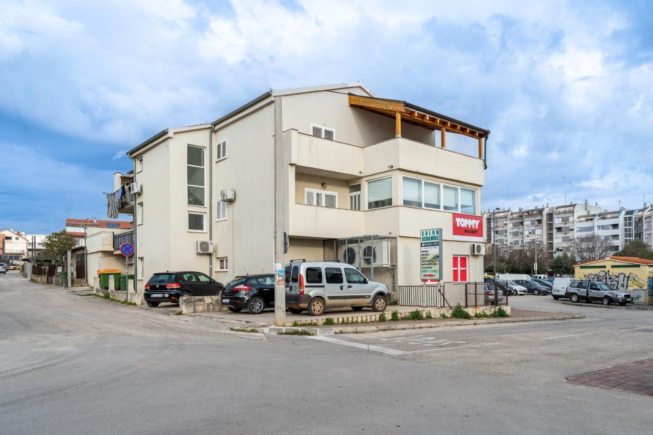 Elegant Two Bedroom Apartment Zadar Buitenkant foto